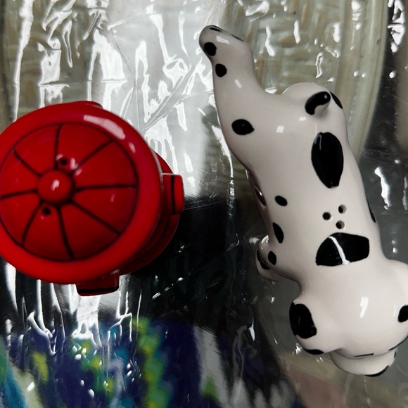 Vintage Salt n’ Pepper Shakers - Picture 5 of 6